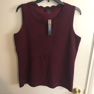 August silk Light knit top in burgundy brand new